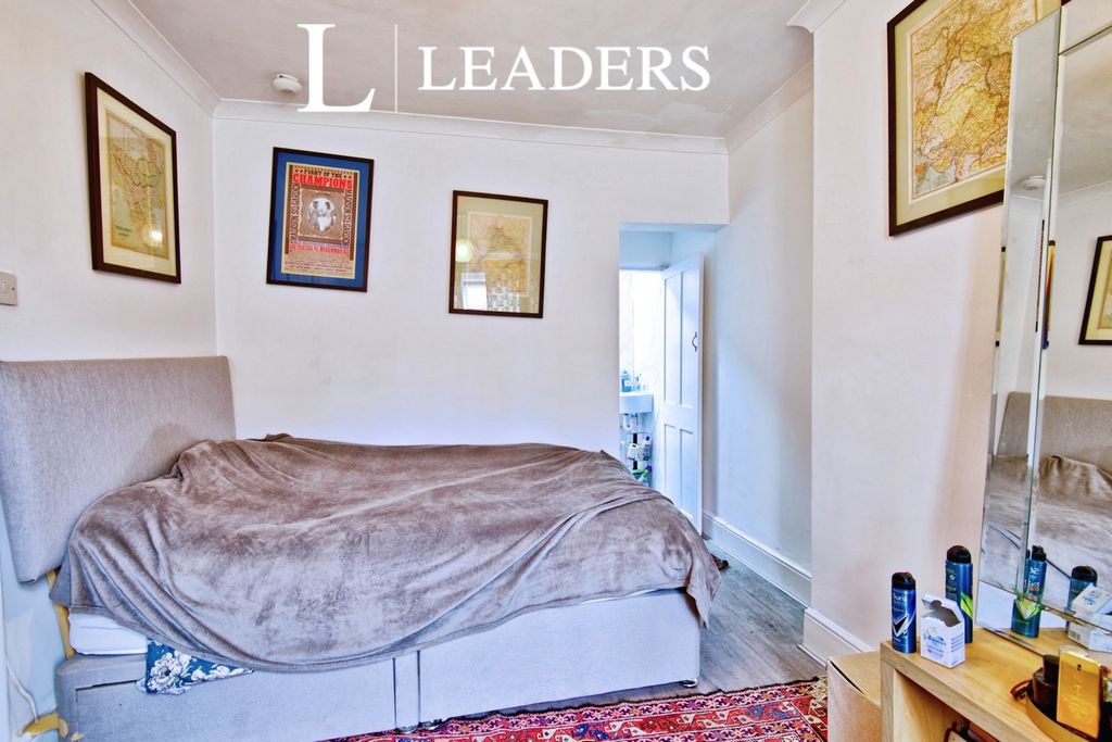 Property photo 3 of 10 Pbox-Img.Jpg