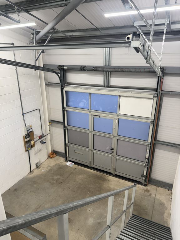 Property photo 3 of 4