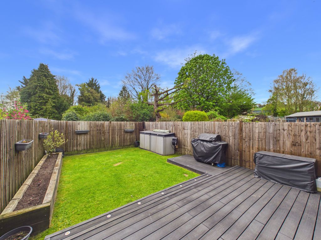 Property photo 3 of 10 Cam02536G0-Pr0087-Still011