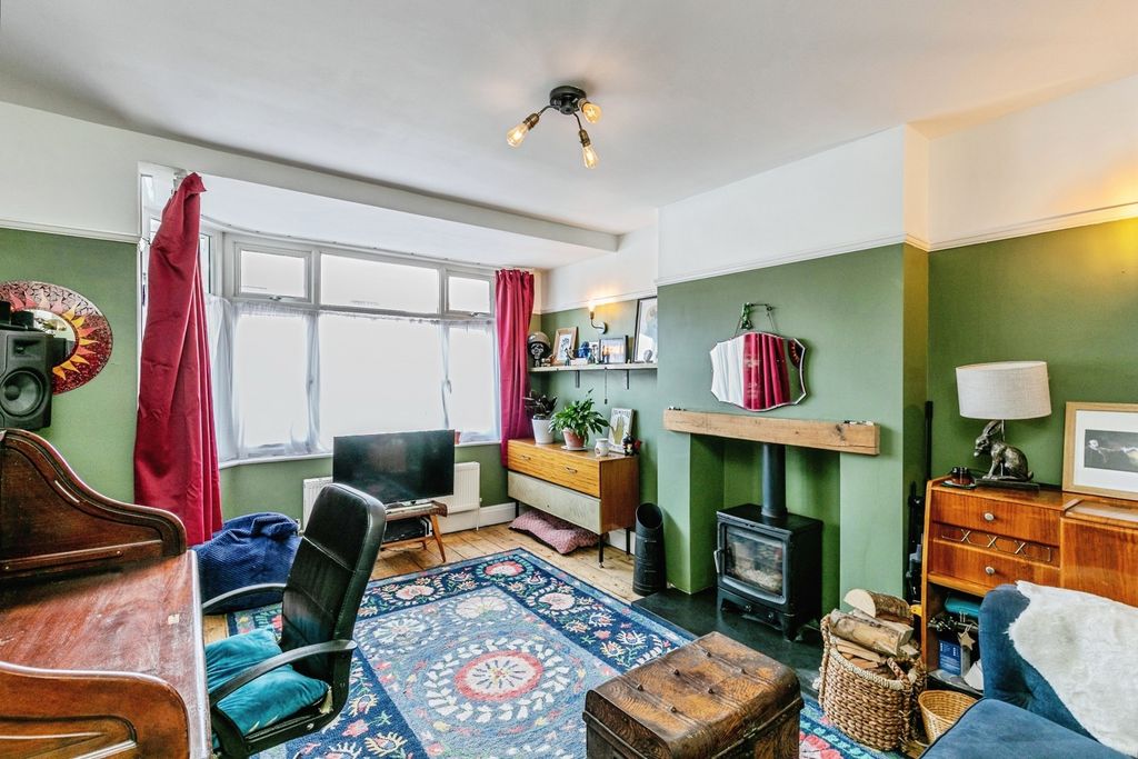 Property photo 2 of 20 Pbox-Img.Jpg