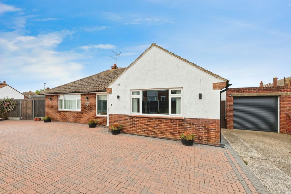 Property photo 2 of 16 Photo