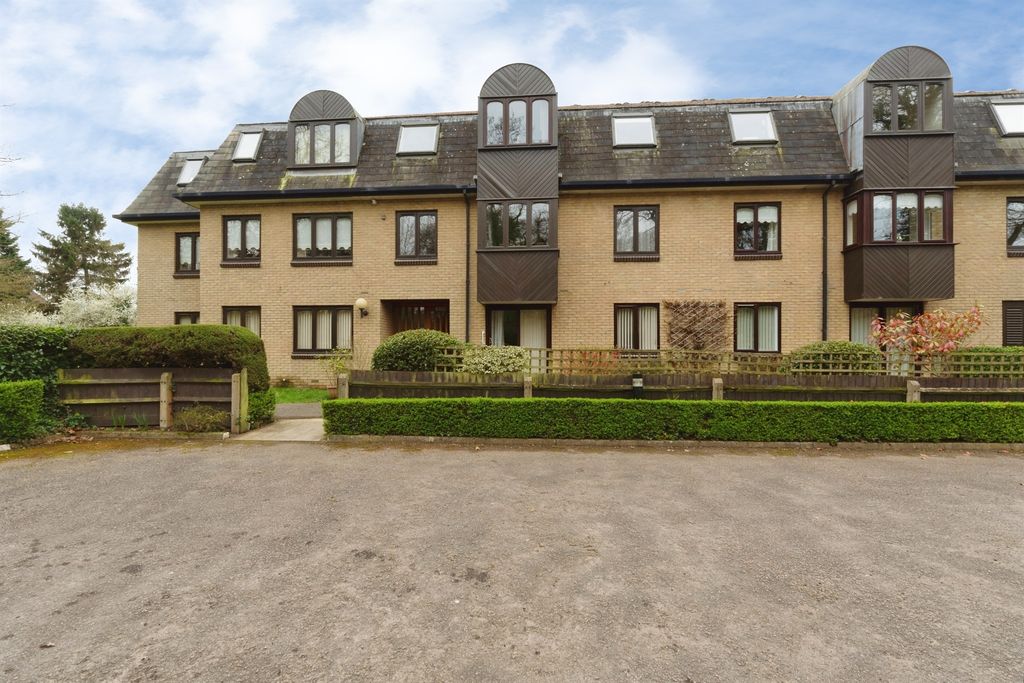 Property photo 3 of 13