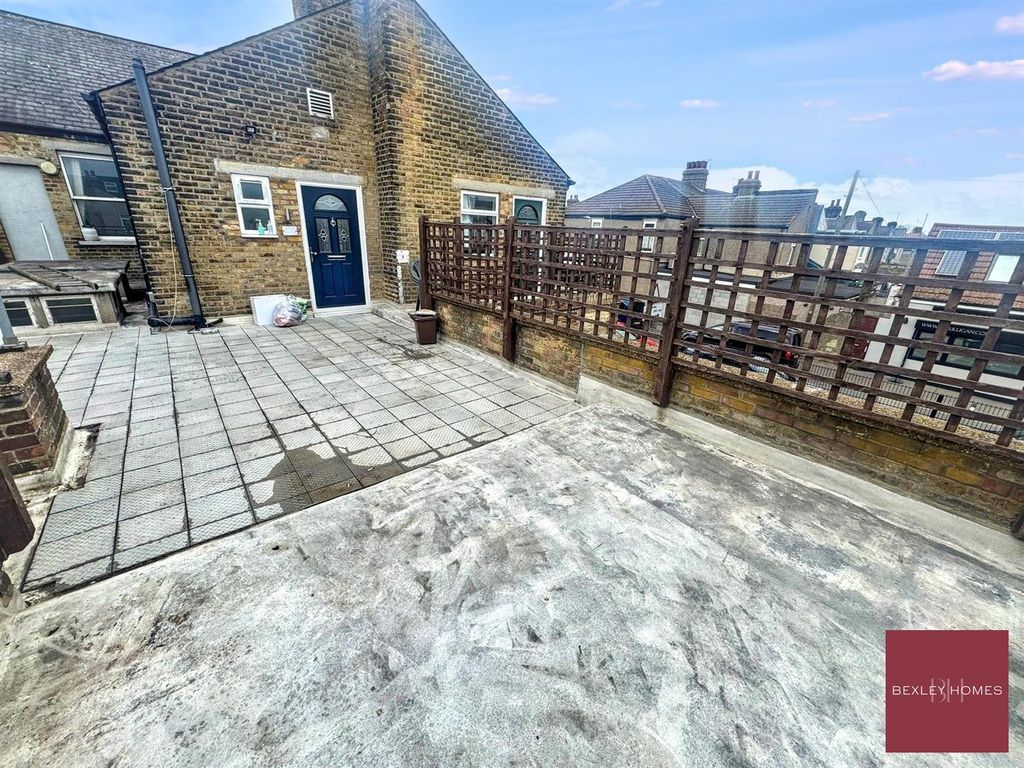 Property photo 1 of 9 Whatsapp Image 20260325 At 22132 Pm 1.Jpg