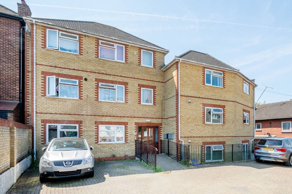 Property photo 2 of 7