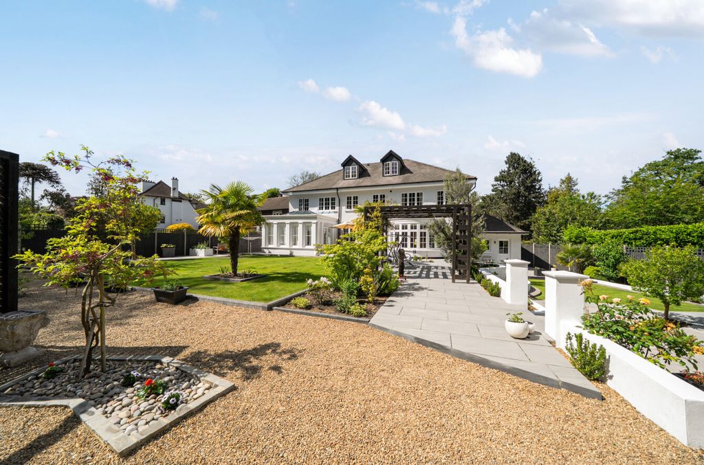 Property photo 1 of 37 1459634-12-6A0F4F...