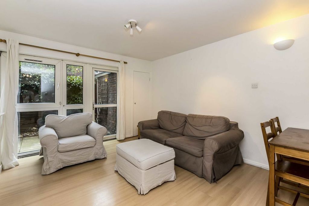 Property photo 2 of 5