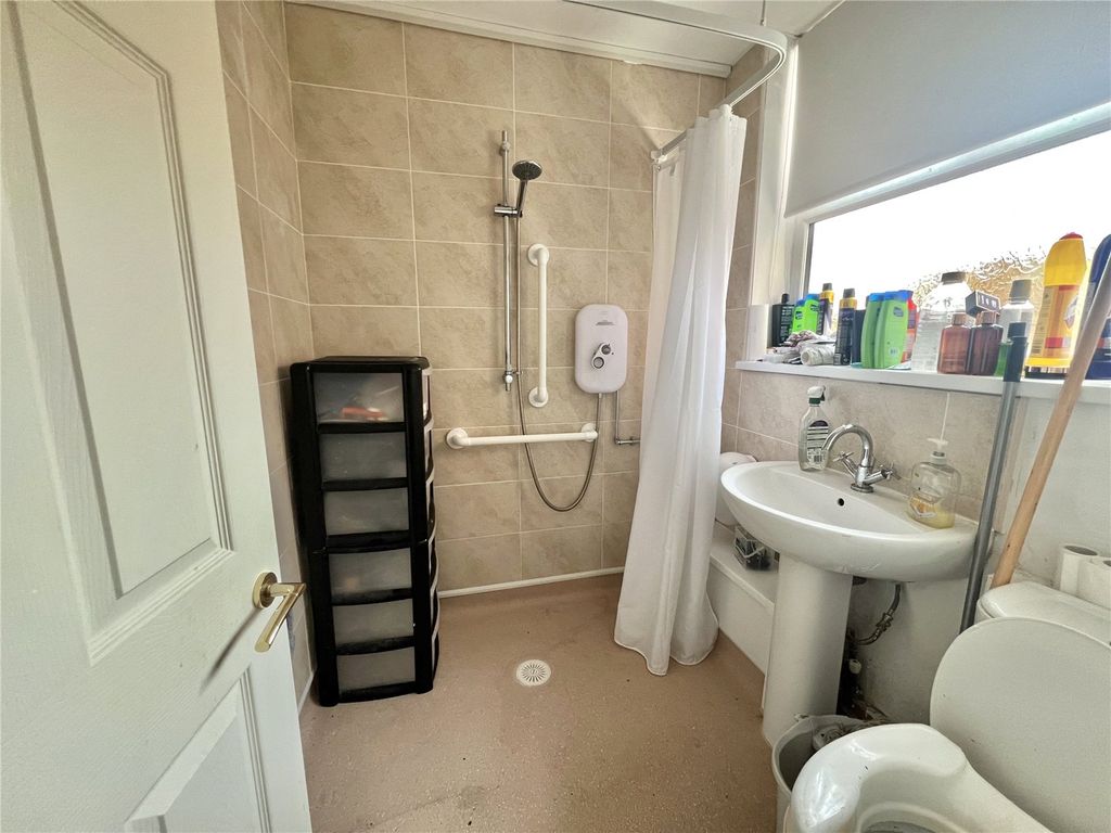 Property photo 2 of 15 Picture No. 25