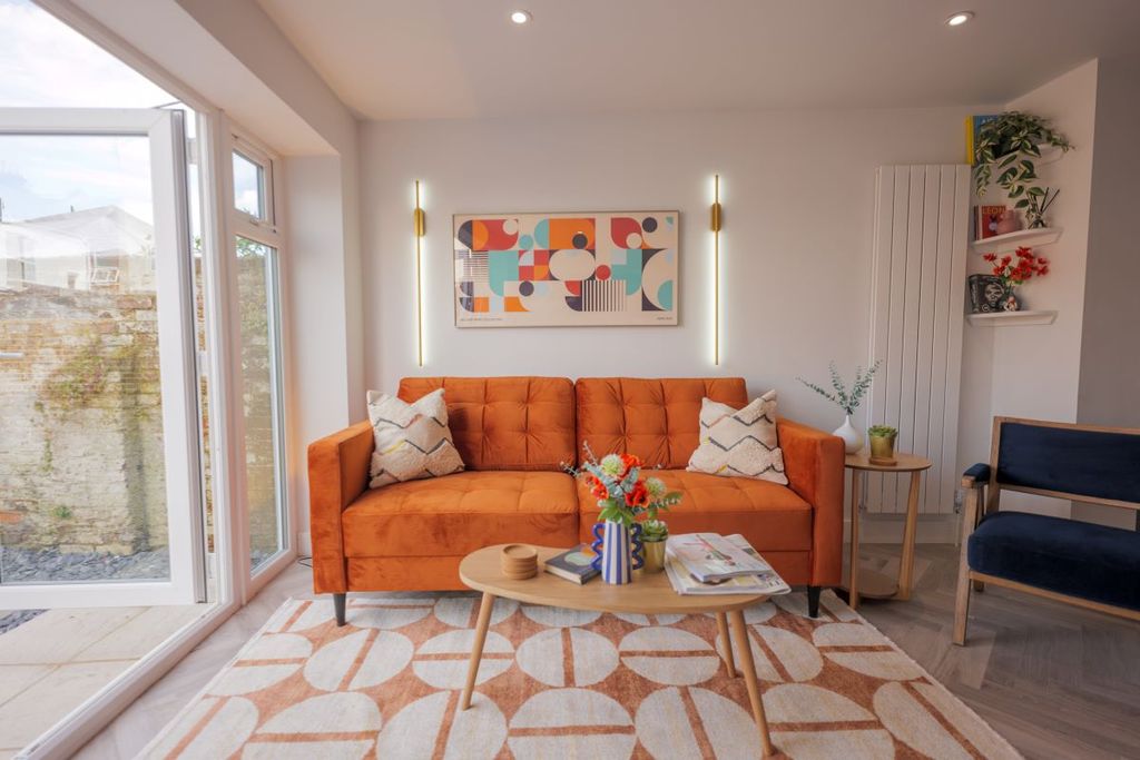 Property photo 2 of 36