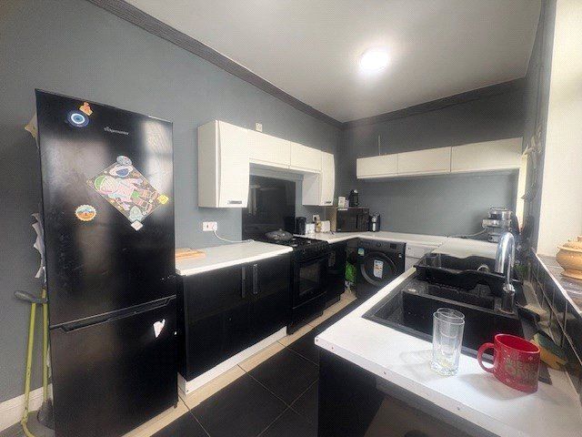 Property photo 2 of 18 Picture No. 38