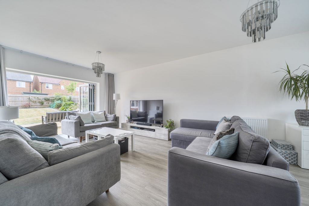 Property photo 3 of 21 150037223