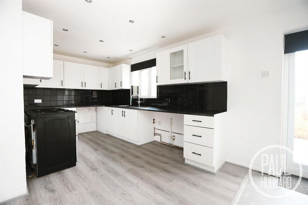 Property photo 3 of 14 7R5A9553.Jpg