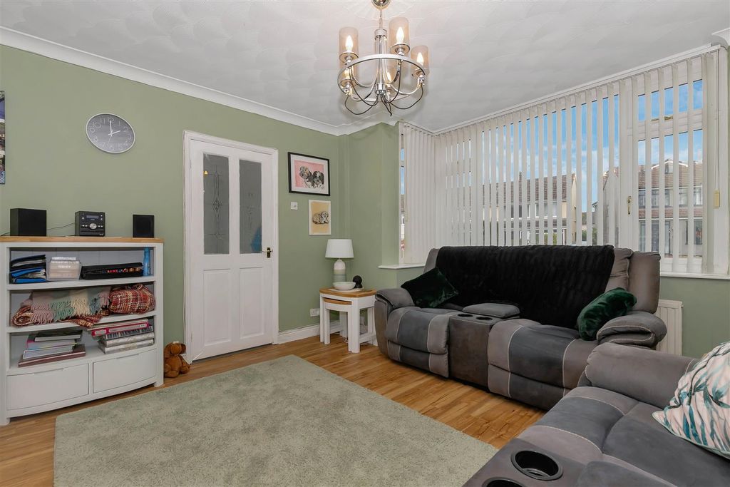 Property photo 3 of 29 Img_8944.Jpg