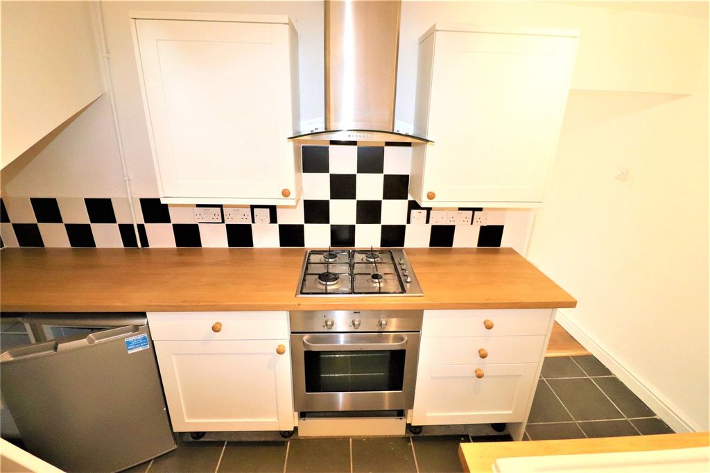 Property photo 3 of 10 Picture No. 18