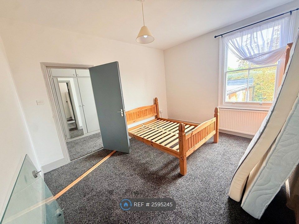 Property photo 3 of 11