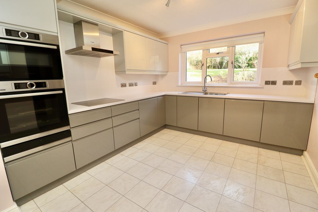 Property photo 2 of 27 Img_5839