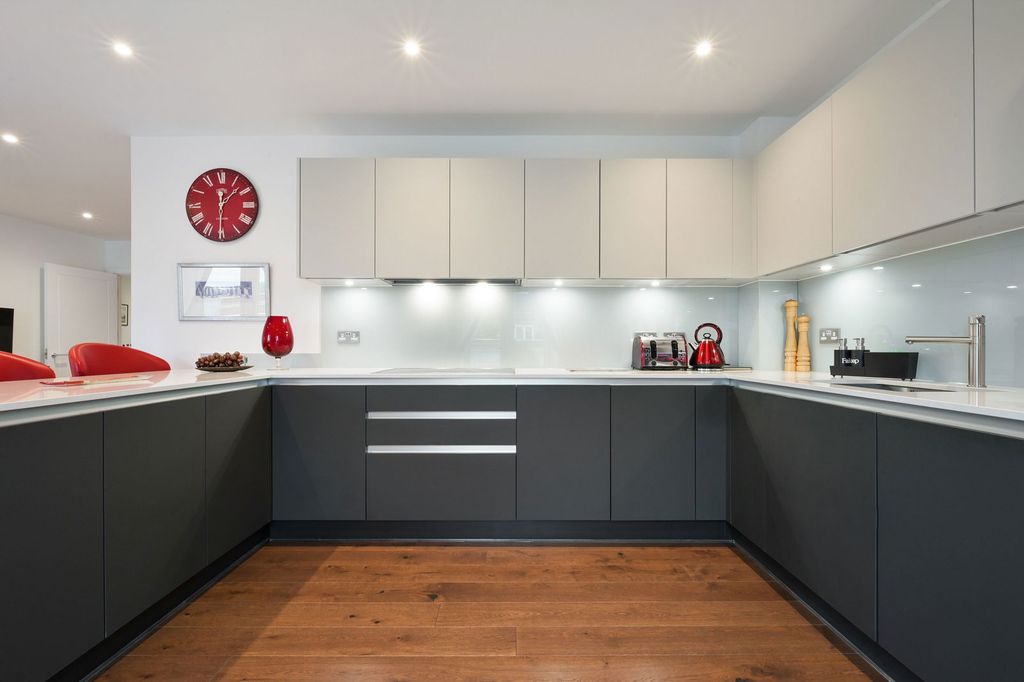 Additional image 5 of 3 bed penthouse for saleEden Place, Oxted RH8