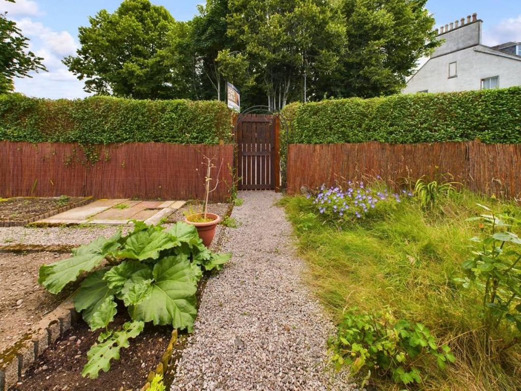 Property photo 3 of 30
