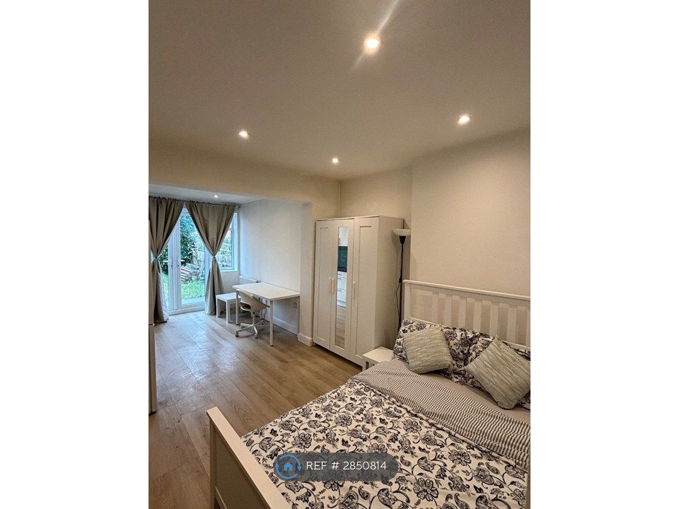 Property photo 2 of 4