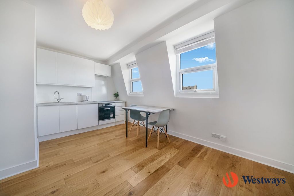 Property photo 1 of 11 Reception Room