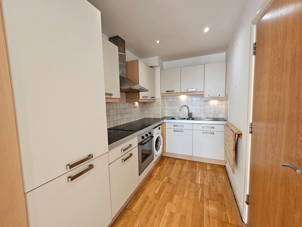 Property photo 2 of 5 Kitchen