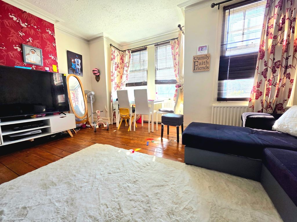 Property photo 2 of 6 2