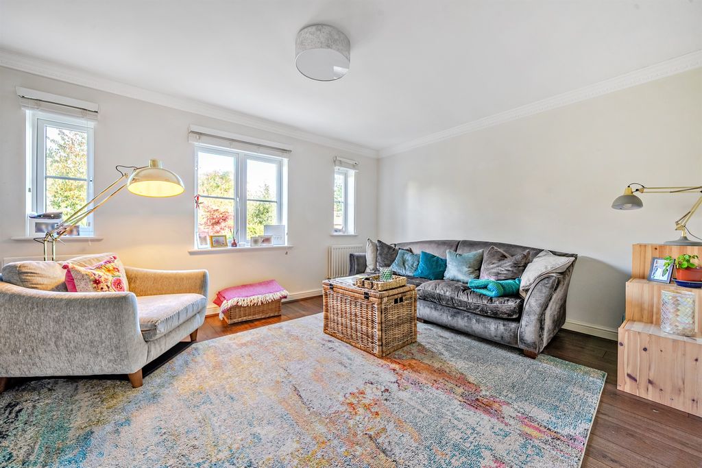 Property photo 3 of 12