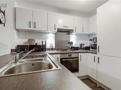 Property photo 3 of 19 Yoalzrblguidwi_F5Gldbg.Jpg