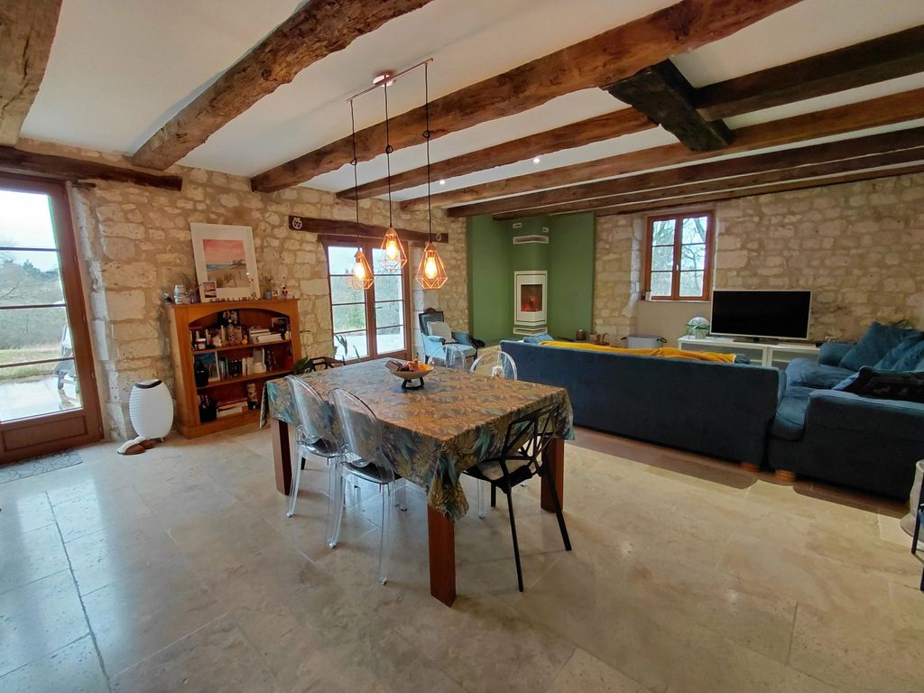 Property photo 3 of 15