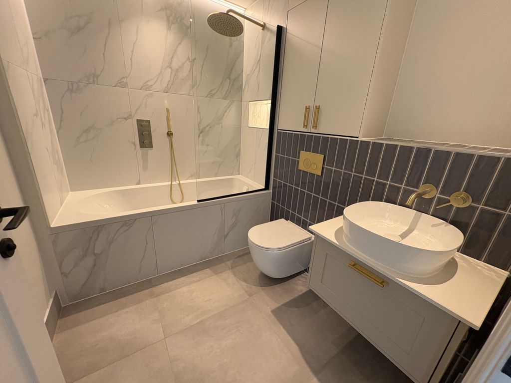 Property photo 3 of 14 Img_4665
