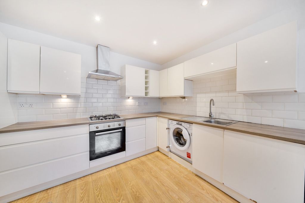 Property photo 1 of 14 1456005-5-69Fa2B2...
