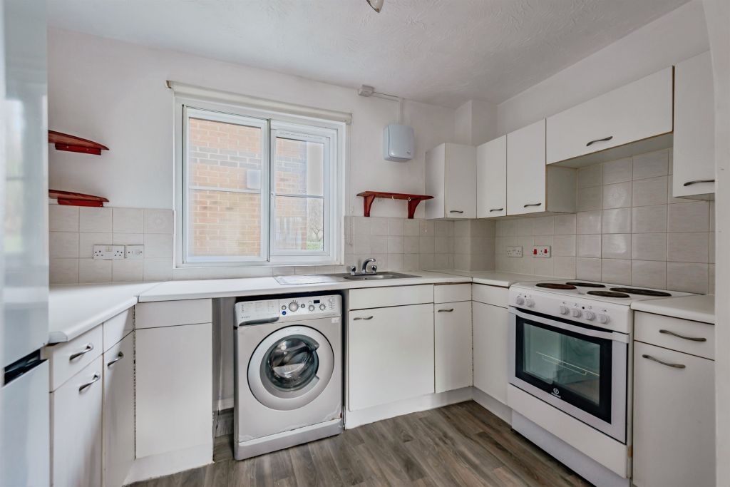 Property photo 3 of 13