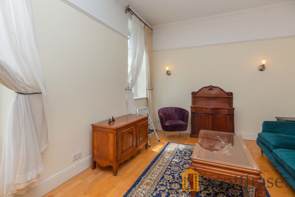 Property photo 3 of 12 3