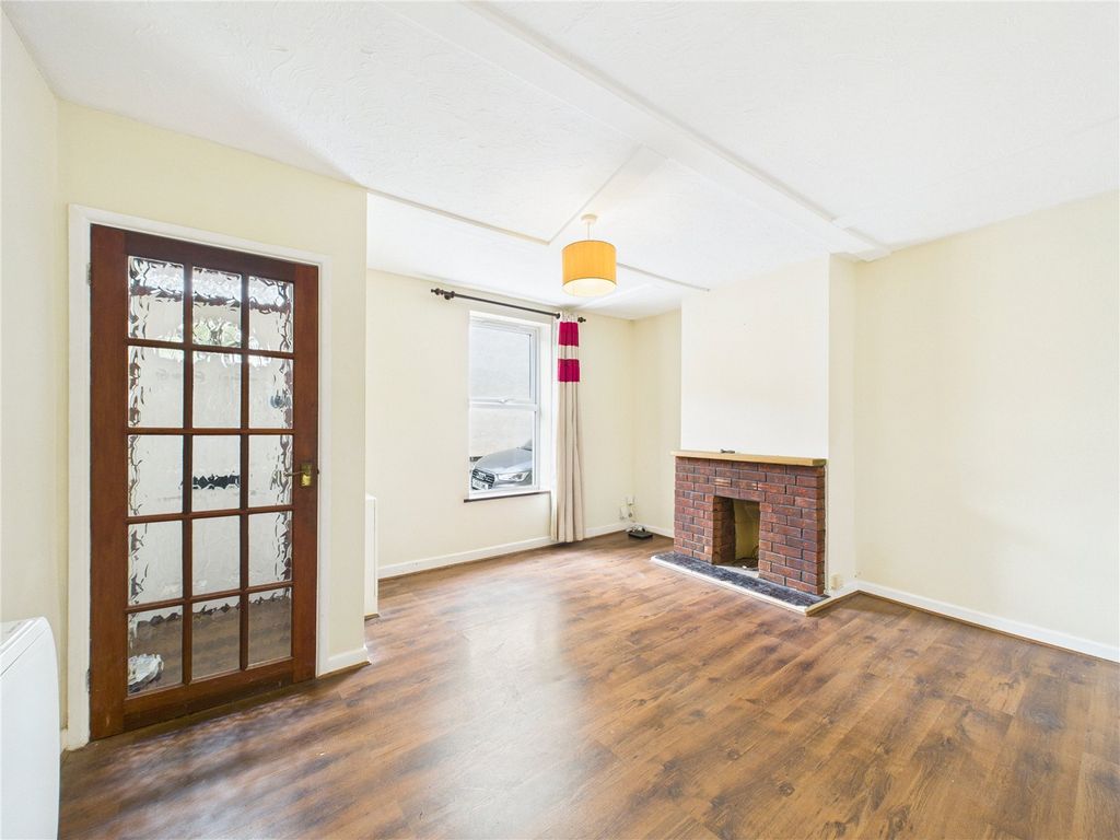 Property photo 3 of 16 Picture No. 27