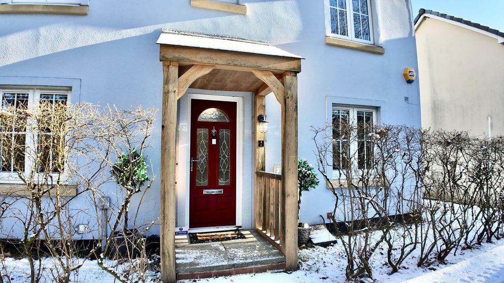 Property photo 1 of 25