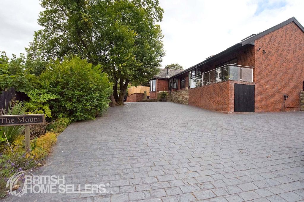 Property photo 2 of 32 Picture No. 12