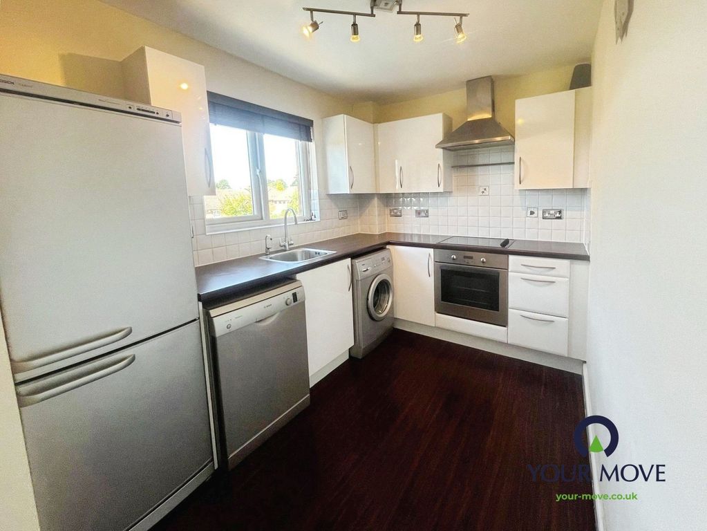 Property photo 2 of 7 Kitchen