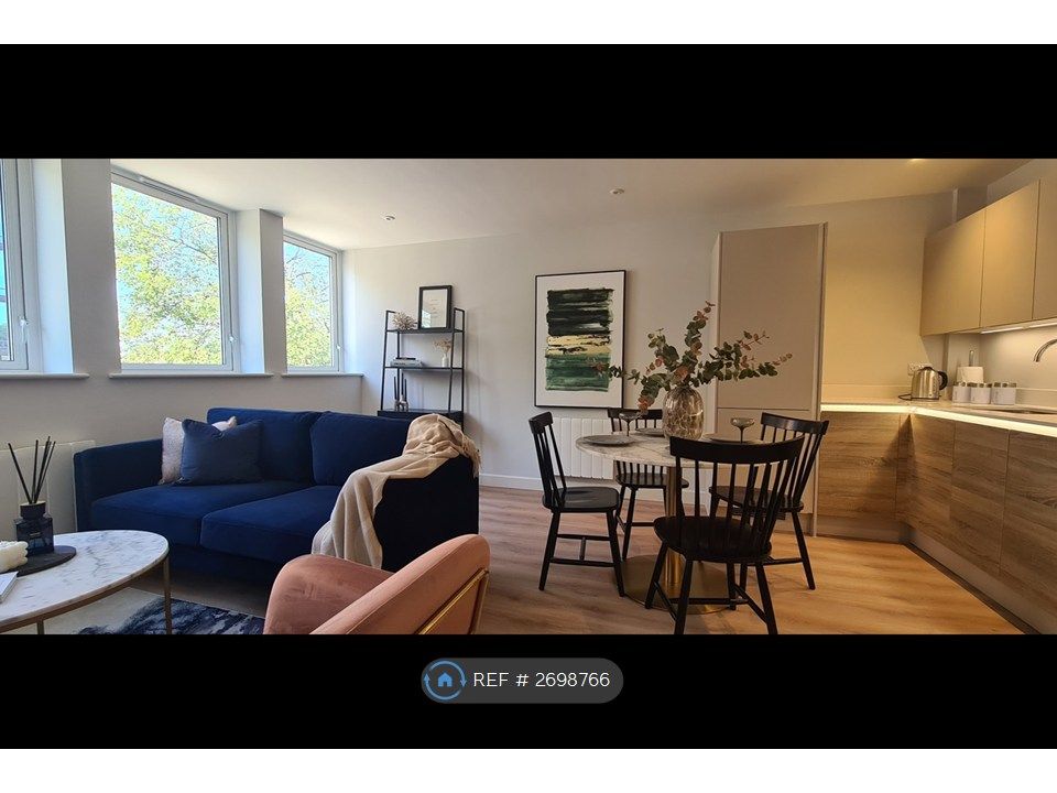 Property photo 2 of 15 Living Room