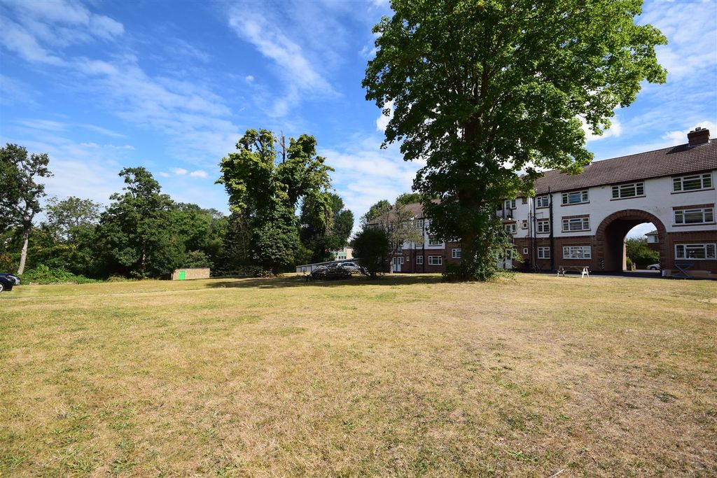 Property photo 1 of 13 Picture No. 11