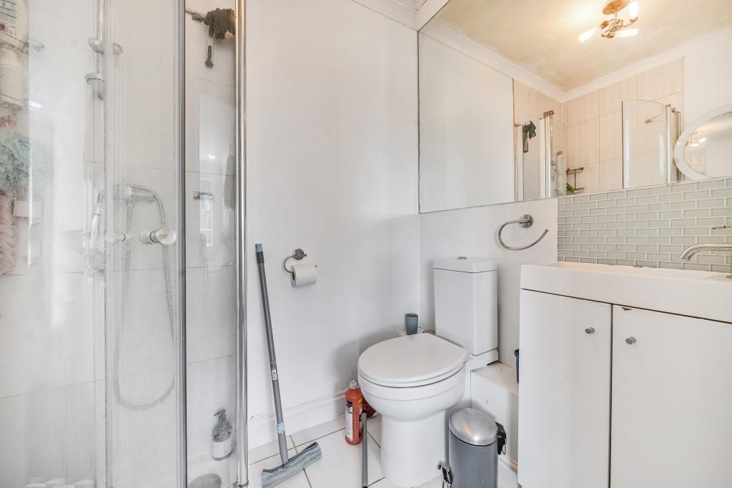 Property photo 3 of 12 Bathroom