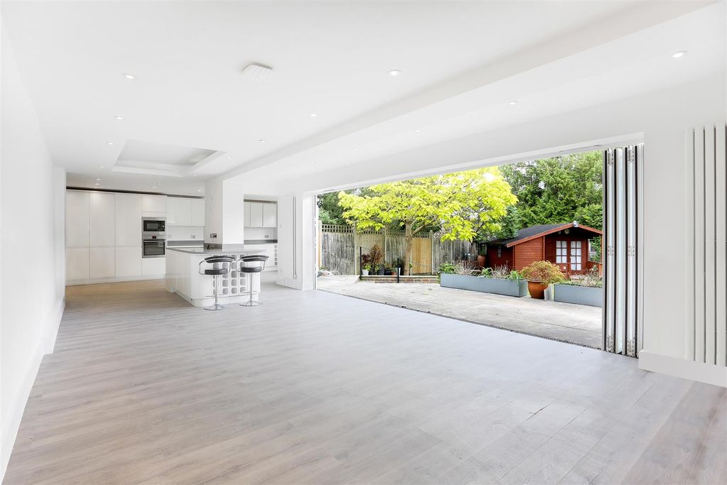 Property photo 1 of 40 1473293857 - 26 V2.Jpg
