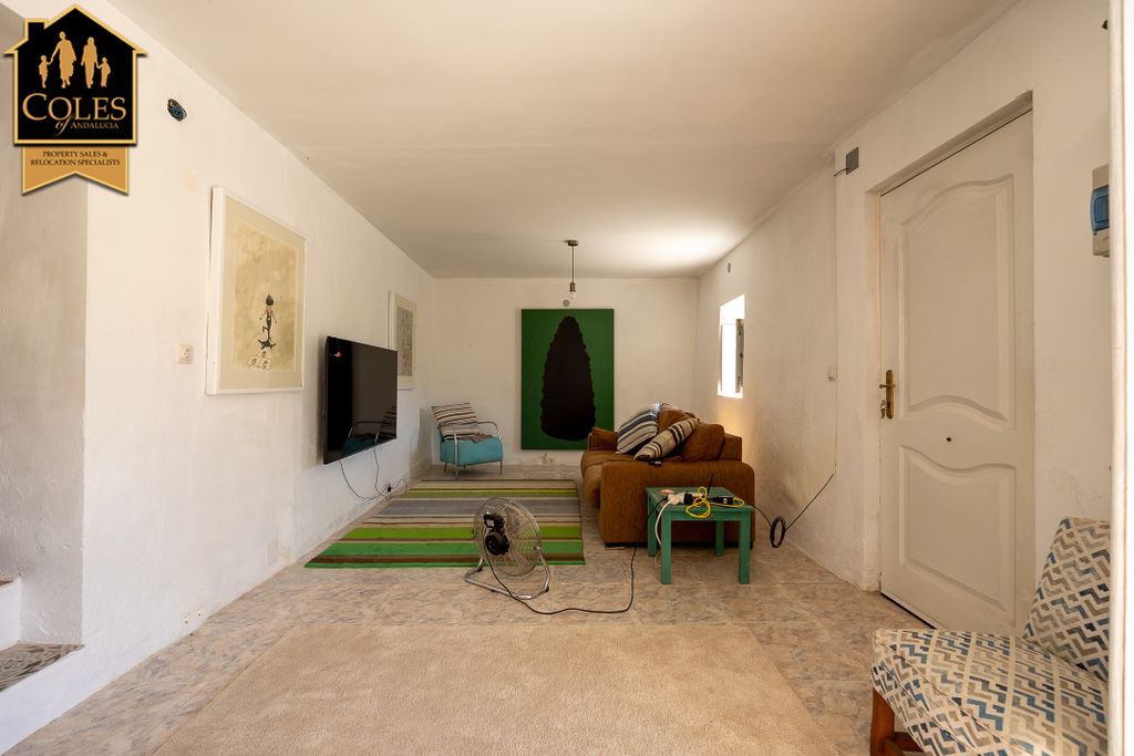 Property photo 3 of 26