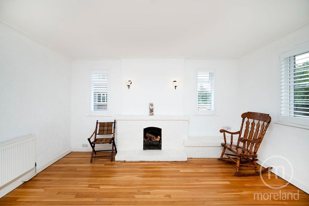 Property photo 3 of 12 5050252