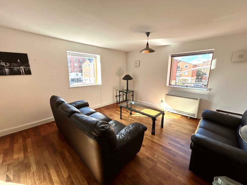 Property photo 2 of 11