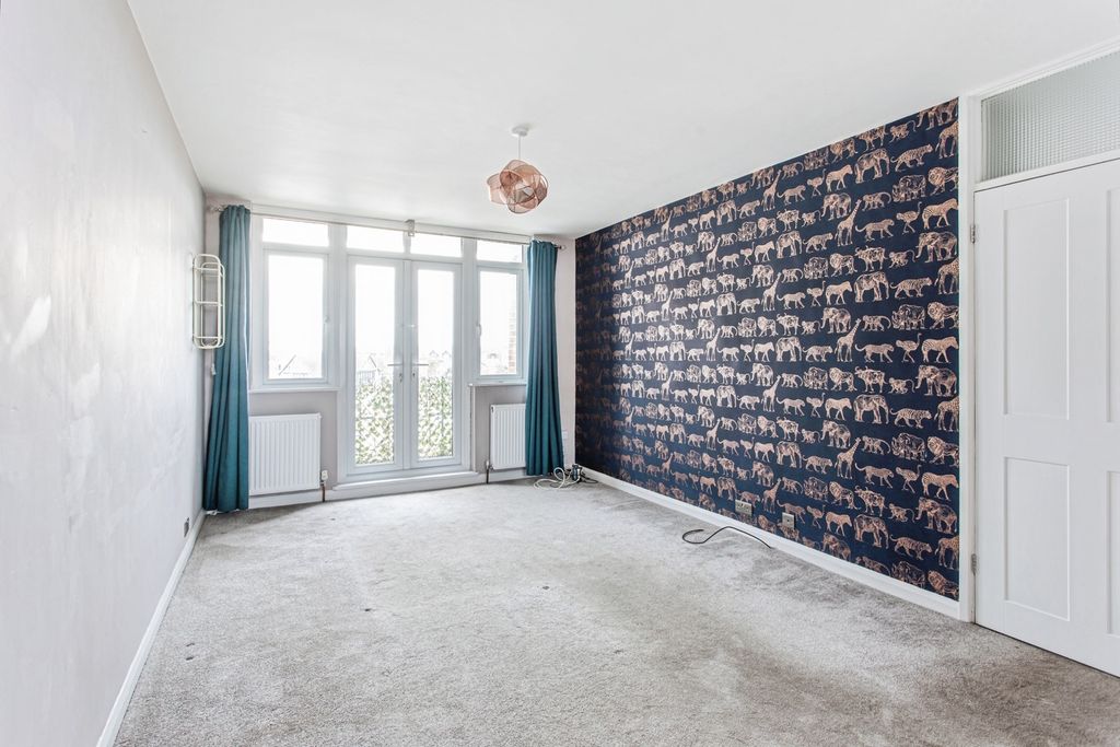 Property photo 2 of 19 Reception Room