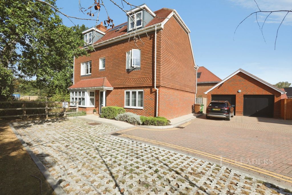 Property photo 1 of 24 Pbox-Img.Jpg
