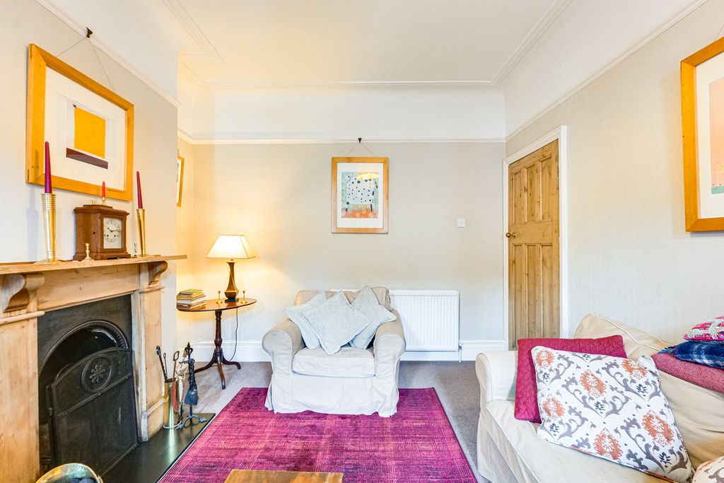 Property photo 3 of 24