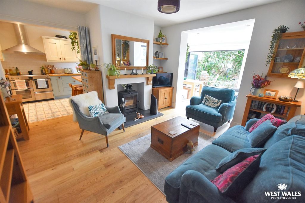 Property photo 2 of 29 12 (77).Jpg
