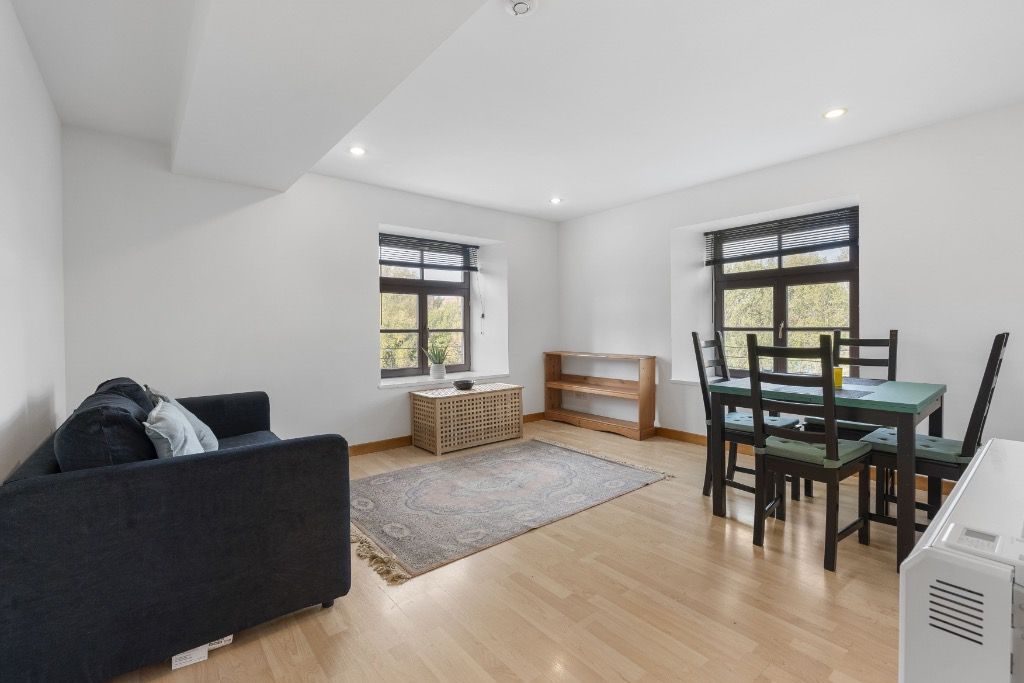 Property photo 2 of 17 Photo 2