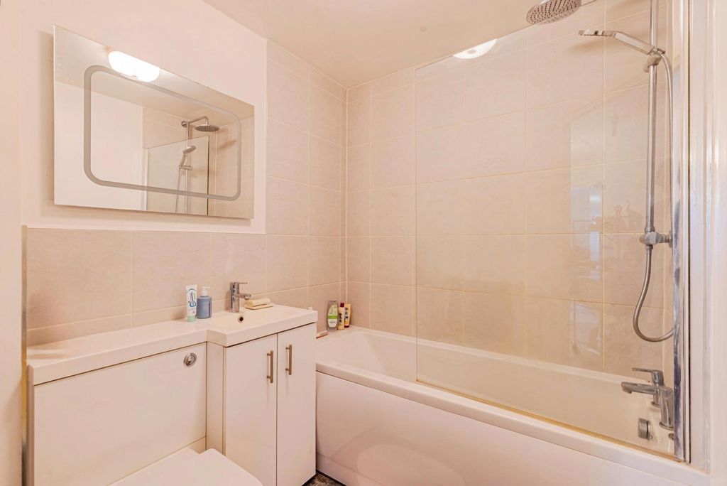 Property photo 3 of 11 Pbox-Img.Jpg