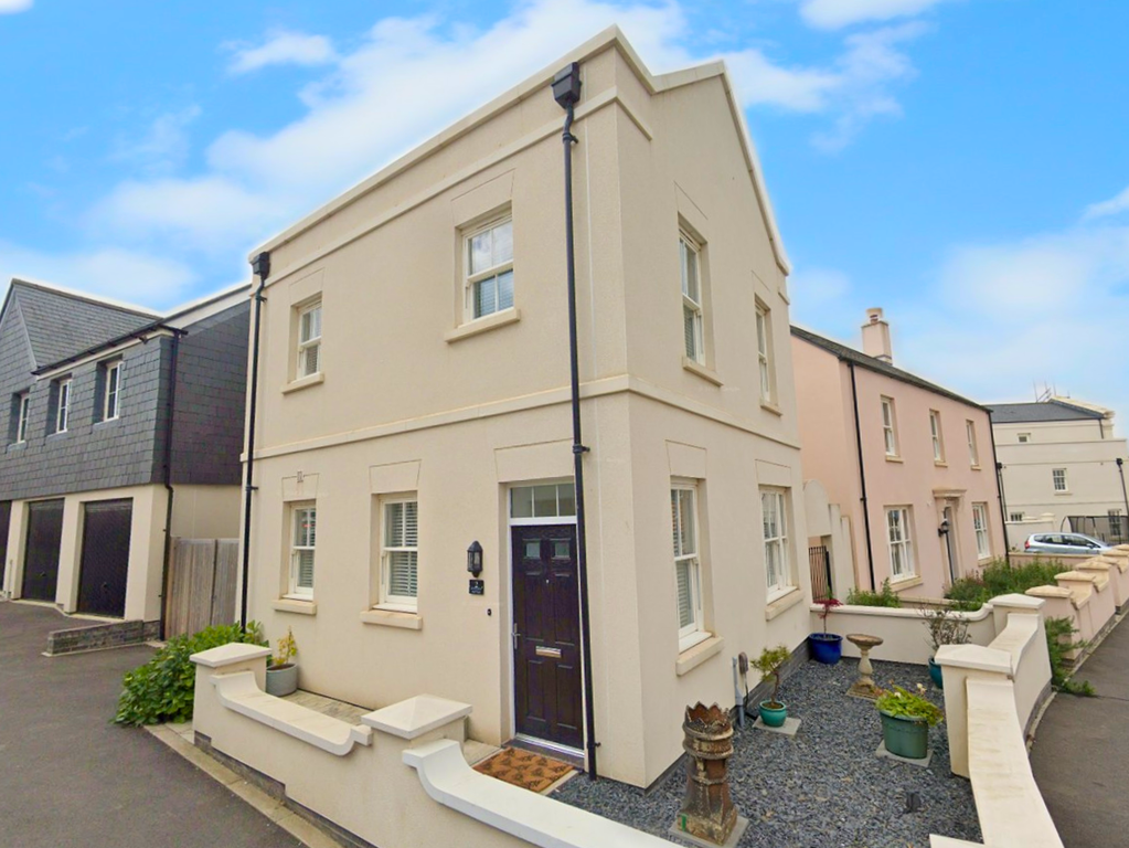 Property photo 1 of 17 2Bda7F9d-7472-4cd6-94Bc-Ab0F8E28E35A